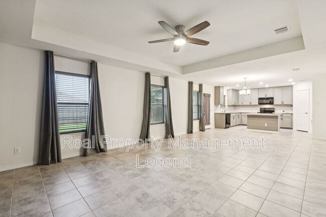 Photo - 2617 Warren Ln