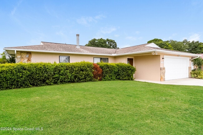 Photo - 350 NE Genesee Ave