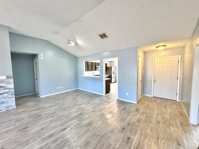 Photo - 15807 Pilgrim Hall Dr