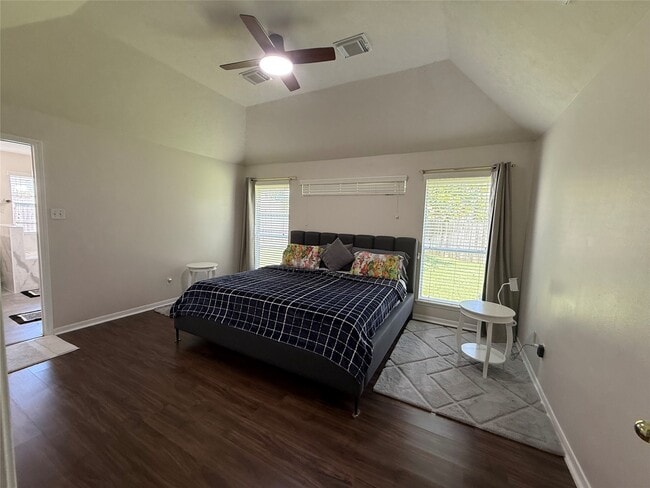 Photo - 11807 McKinney Falls Ct