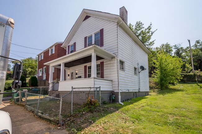 Photo - 2810 Freeland St