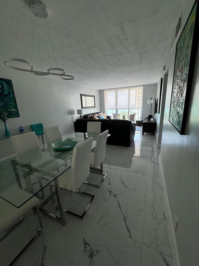 Photo - 3801 S Ocean Dr Unidad ID1341974P