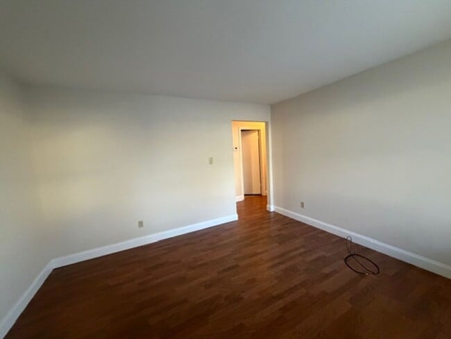 Photo - 213 Weeks Dr NE Unit 213 Weeks Dr NE