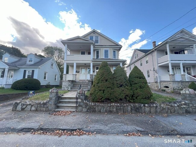 Building Photo - 158 Beechwood Ave Unit 2