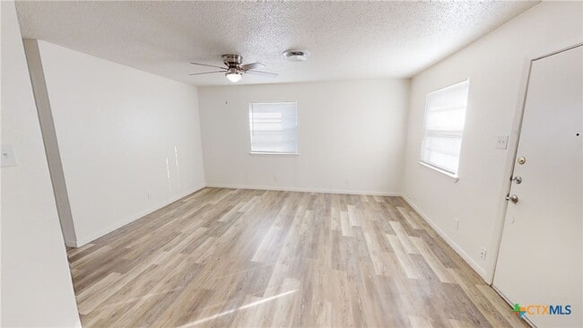 Photo - 1505 Daude Ave