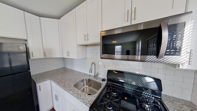 Photo - 3607 Fernhill Ave Unit 2
