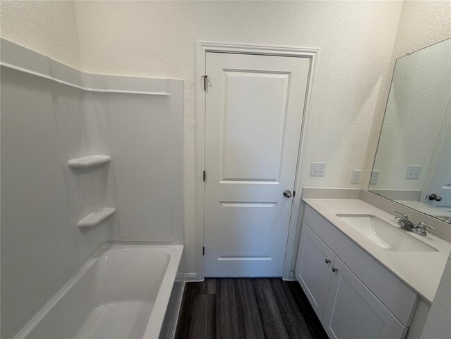 Photo - 132 Rother Pl