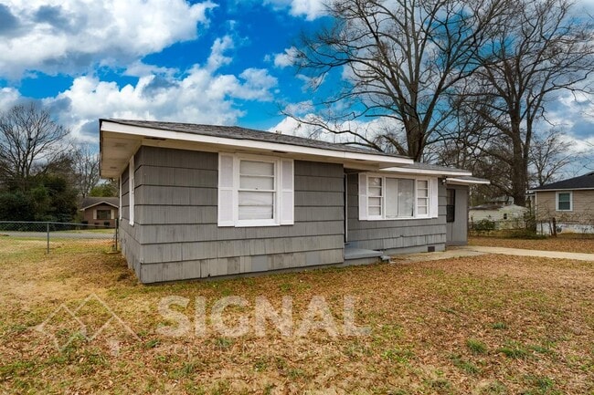 Photo - 1052 Apple St