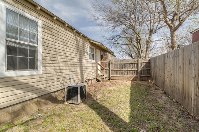 Photo - 1131 Stubbeman Ave
