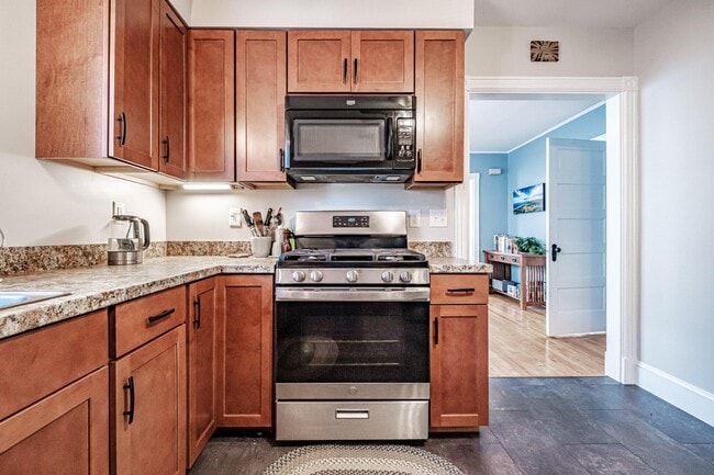 Photo - 35 Clinton St Unit 1