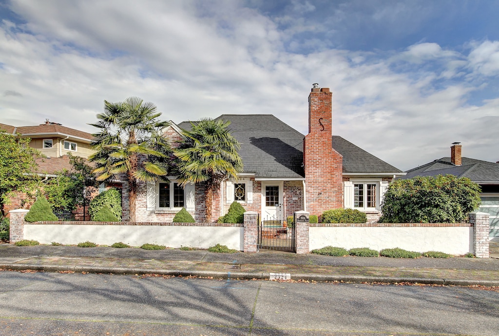 Beautiful Magnolia Home with a VIEW! - Beautiful Magnolia Home with a VIEW!