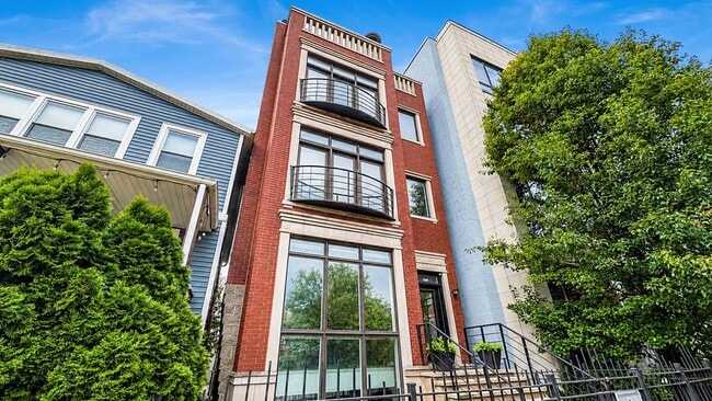 Building Photo - 1517 W Fry St