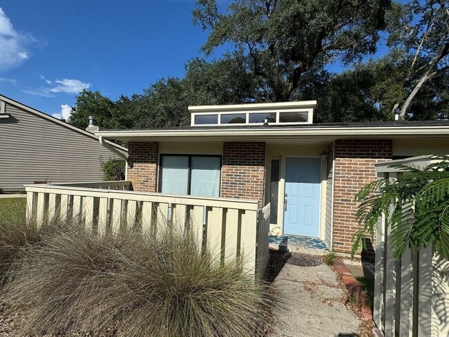 Building Photo - 80 Wedgefield Village Rd Rental