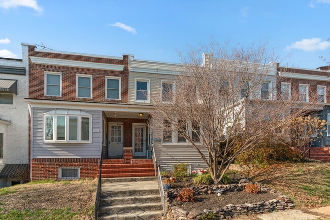 Photo - 1104 Weldon Ave