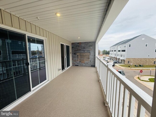 Photo - 8249 WILLOWBEND TURN