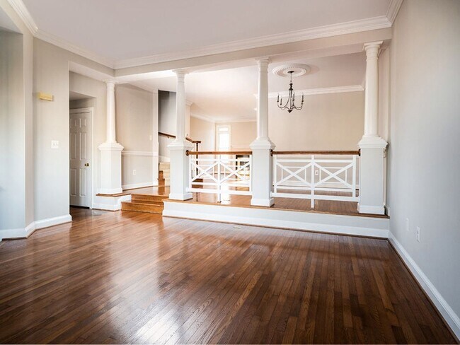 Photo - 2155 Wolftrap Ct