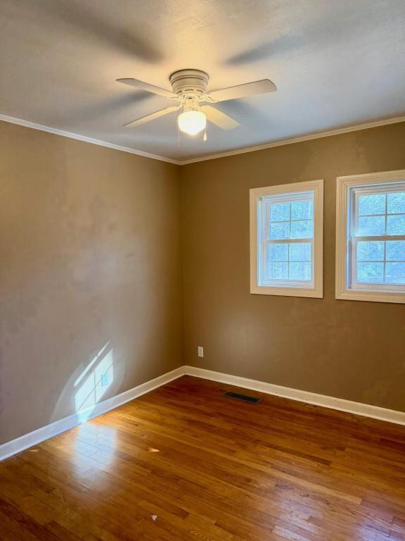 Photo - 210 Highland Dr