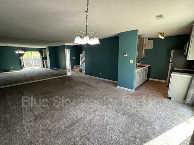 Photo - 2119 Silverbrook Dr