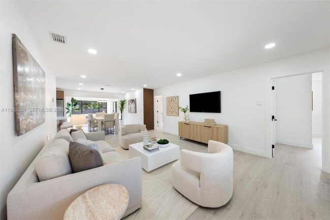 Photo - 1305 N 31st Rd