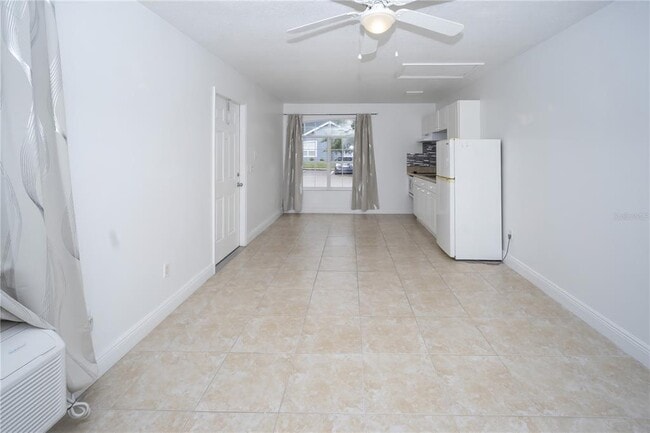 Photo - 234 Mango Dr Unit B