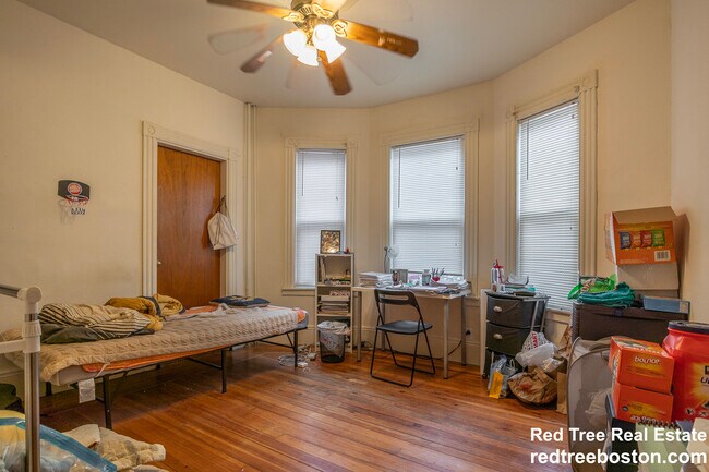 Photo - 94 Hillside St