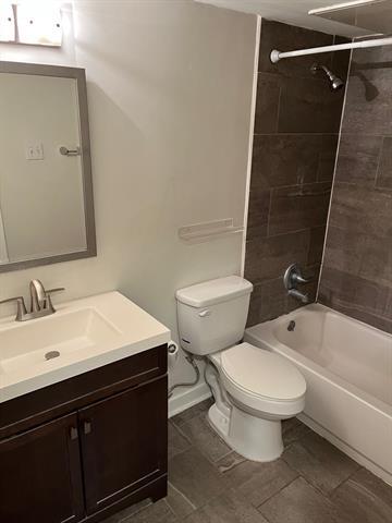 Photo - 2902 Douglas Ave Unit 105