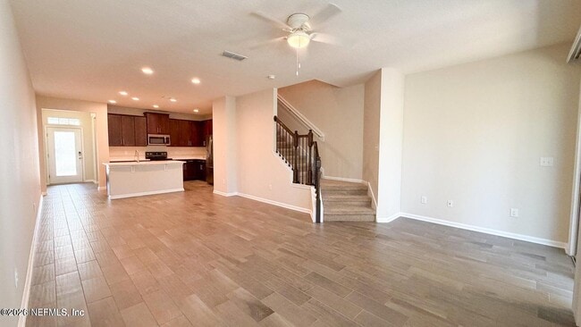 Photo - 47 Castro Ct