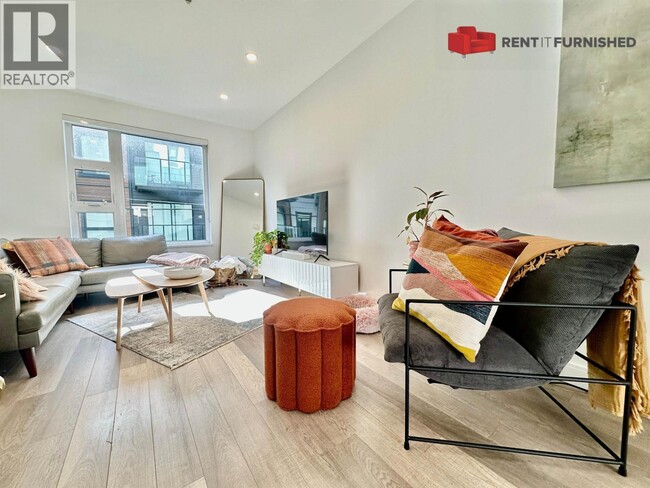 515 E 2nd St Unit 113