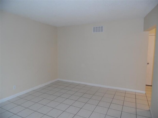 Photo - 7341 NW 37th St Unit 2