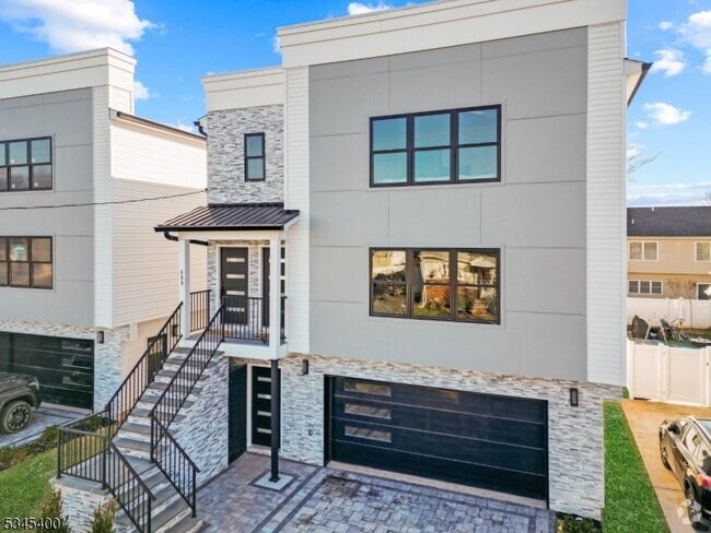 Building Photo - 908 S Park St Unit 1 Rental