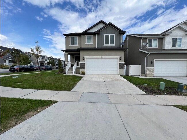 Building Photo - 1758 W Stone Gate Dr