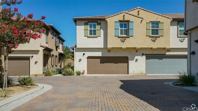 Building Photo - 40201 Calle Real Rental