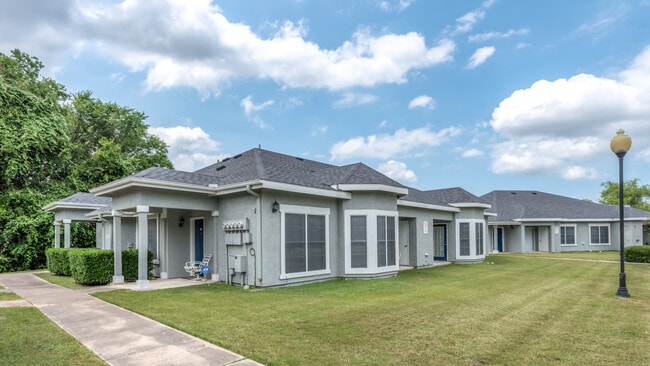 The Cove at Heatherwilde - (62 & Older)