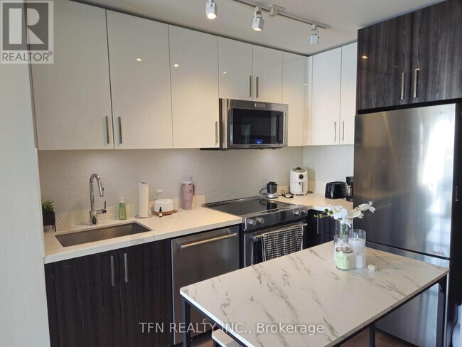 Photo - 30 Shore Breeze Dr Unit 1023