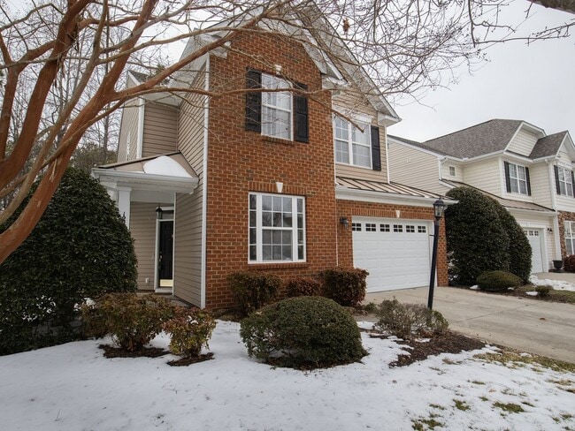 Photo - 4 bed townhouse available now!