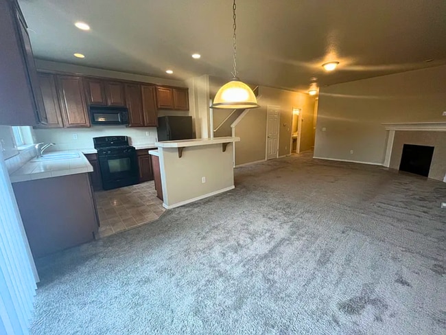 Photo - Gorgeous Single Family home in great condition with private patio - $500 Move in incentive