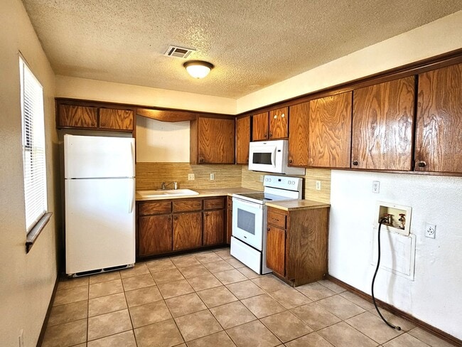 Photo - 1801 Sandrock Rd