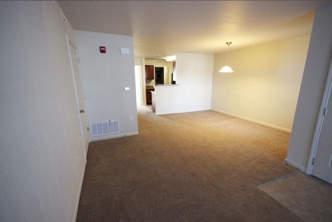 Living Room - Casey Acres Apartments