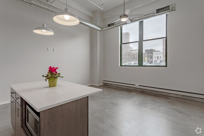 1BR, 1BA - Harriet