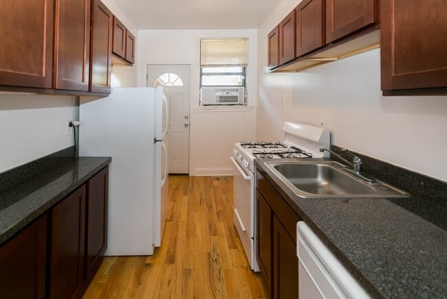 Photo - 834 W Waveland Ave Unit N2