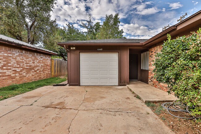 Photo - 4305 52nd St Unit A