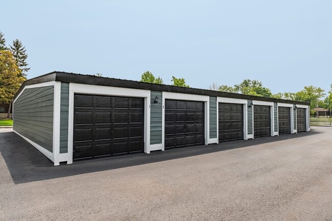 Photo - Hunters Chase