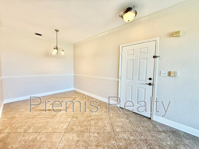 Photo - 2738 Via Tivoli Unit 235A