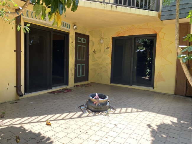 Building Photo - 3810 Saxon Dr Rental