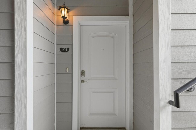 Photo - 2212 Chapel Hill Rd Unit 204