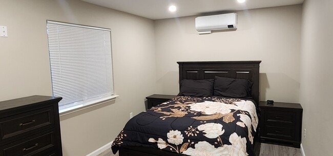 Photo - Furnished 1 bedroomu unit available now!