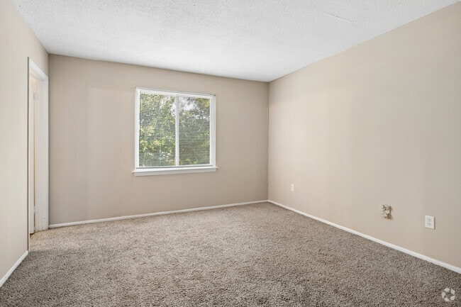 2BR, 2BA - 1,184SF - Bedroom