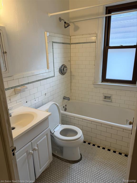Photo - 1326 Maryland St Unit 2F