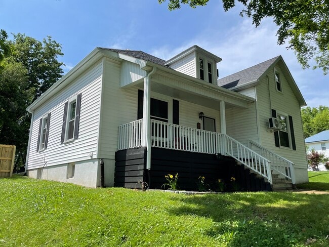 Building Photo - 1237 N Spanish St