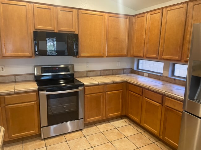 Photo - 244 W Goldfinch Way